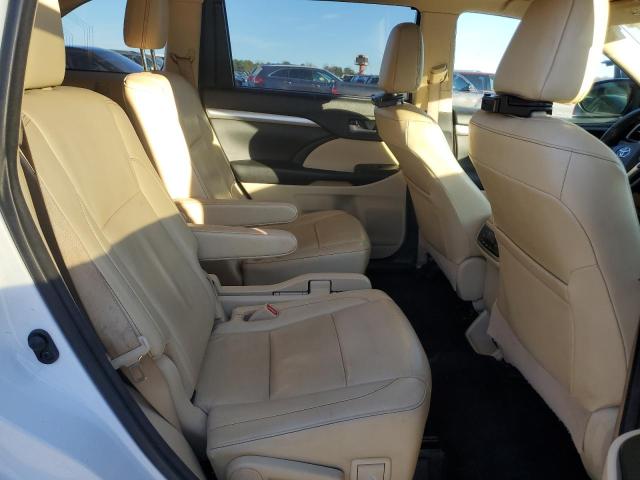 Photo 11 from auction – 2017 TOYOTA HIGHLANDER with VIN 5TDKZRFH0HS512561