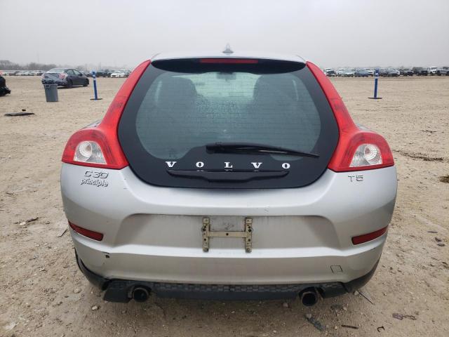 Photo 6 from auction – 2013 VOLVO C30 T5 with VIN YV1672MK4D2306247