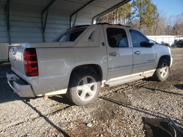 Photo 3 from auction – 2013 CHEVROLET AVALANCHE with VIN 3GNMCGE09DG328150
