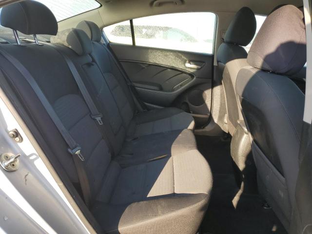 Photo 10 from auction – 2018 KIA FORTE LX with VIN 3KPFL4A72JE253477