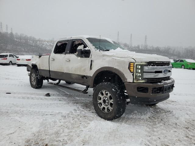 Photo 4 from auction – 2017 FORD F350 SUPER with VIN 1FT8W3BT4HEB65249