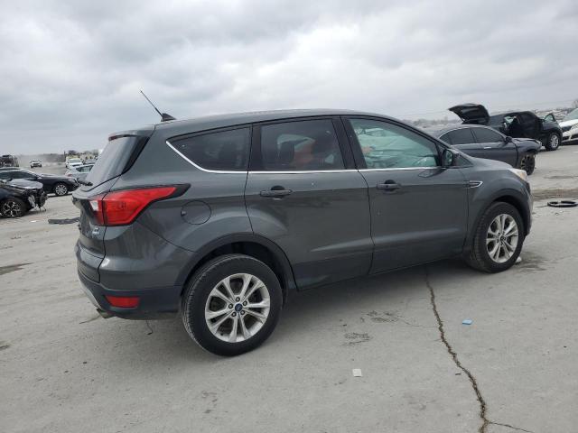 Photo 3 from auction – 2019 FORD ESCAPE SE with VIN 1FMCU9GD0KUC33916