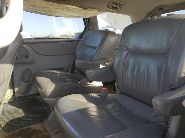 Photo 11 from auction – 2005 TOYOTA SIENNA XLE with VIN 5TDBA22CX5S034119