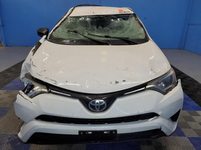 Photo 5 from auction – 2017 TOYOTA RAV4 LE with VIN JTMZFREV8HJ149552