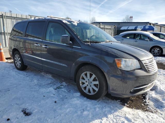 Photo 4 from auction – 2015 CHRYSLER TOWN & COU with VIN 2C4RC1BG8FR578280
