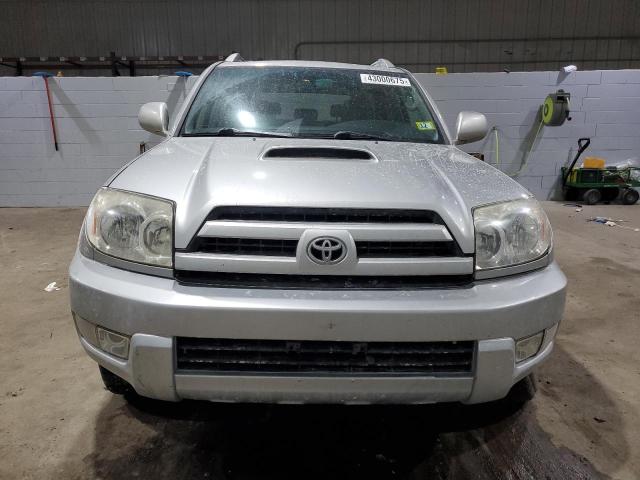 صورة رقم 5 من المزاد - 2005 TOYOTA 4RUNNER SR مع VIN JTEBU14R658029454