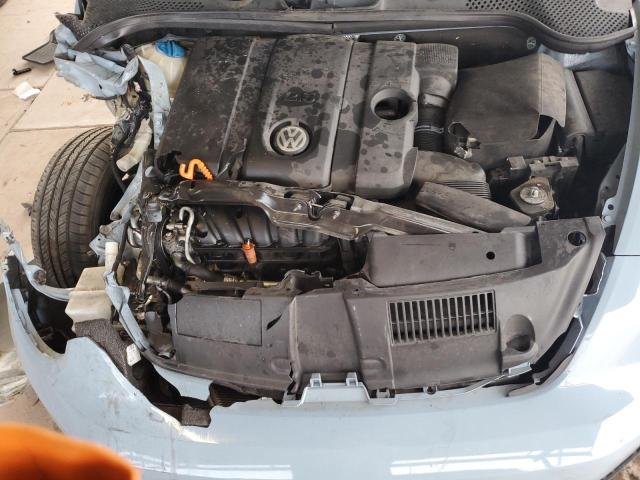 Photo 11 from auction – 2013 VOLKSWAGEN BEETLE with VIN 3VW5X7AT6DM823549