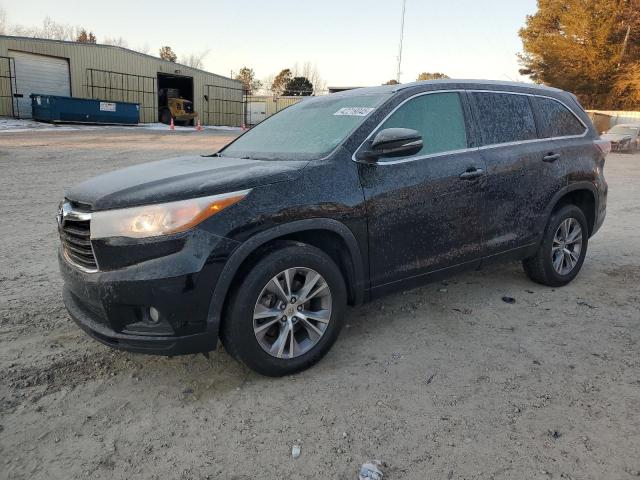 TOYOTA HIGHLANDER 2015 z numerem VIN 5TDKKRFH5FS064268 - Zdjęcie z aukcji