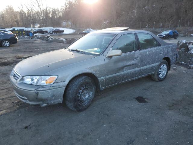 Photo 1 from auction – 2000 TOYOTA CAMRY with VIN 4T1BG22K5YU685238