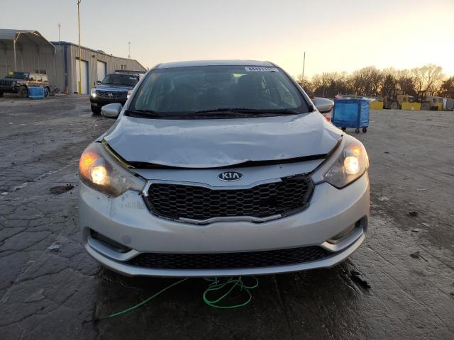 Photo 5 from auction – 2016 KIA FORTE LX with VIN KNAFK4A64G5616082