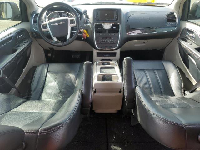 Photo 8 from auction – 2016 CHRYSLER TOWN & COU with VIN 2C4RC1CG0GR175572
