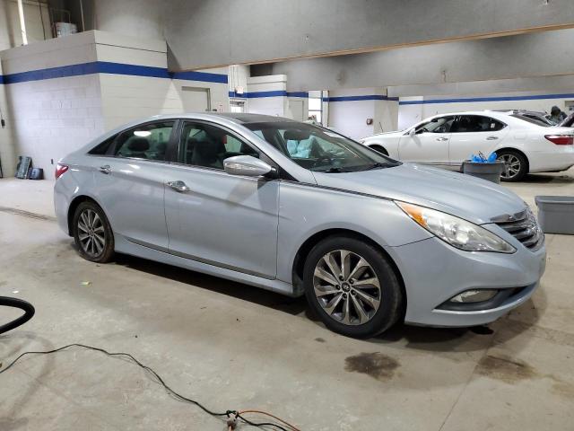 Photo 4 from auction – 2014 HYUNDAI SONATA SE with VIN 5NPEC4AC1EH878673