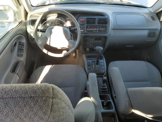 Photo 8 from auction – 2003 CHEVROLET TRACKER with VIN 2CNBJ13C836929720