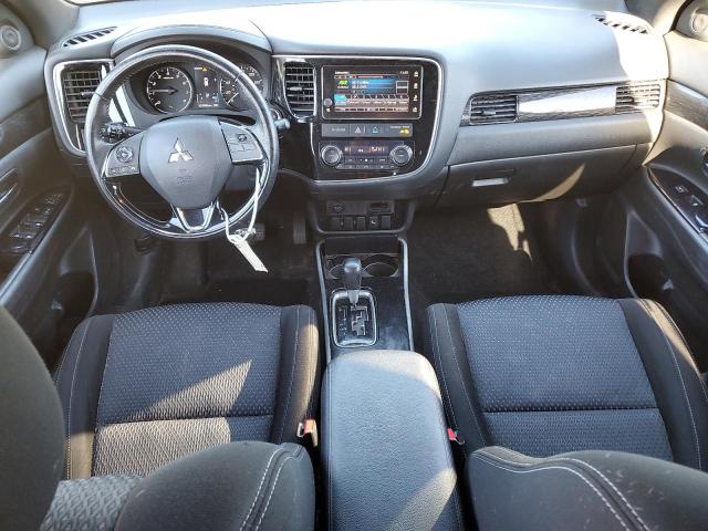 Photo 8 from auction – 2018 MITSUBISHI OUTLANDER with VIN JA4AZ3A31JZ048604