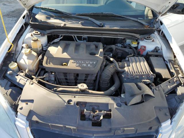 Photo 11 from auction – 2013 CHRYSLER 200 TOURIN with VIN 1C3BCBEB2DN560279