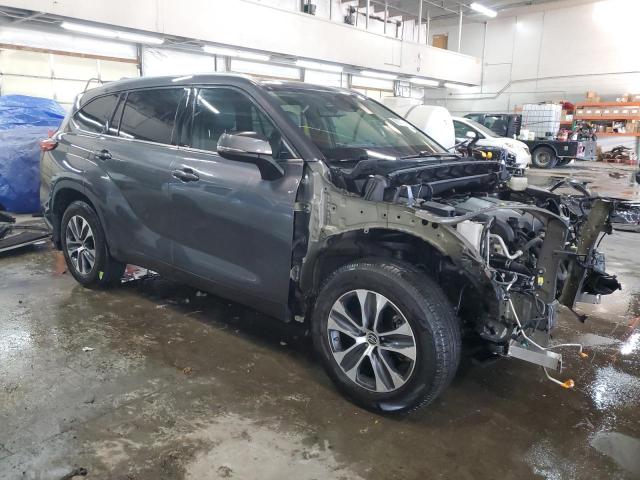 Photo 4 from auction – 2021 TOYOTA HIGHLANDER with VIN 5TDHZRBH8MS067402