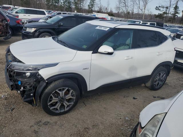 KIA SELTOS EX 2021 with VIN KNDERCAA5M7176172 - Photo from auction