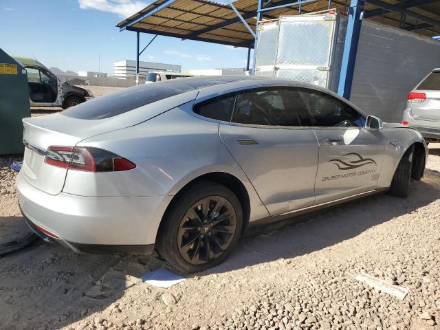 Photo 3 from auction – 2013 TESLA MODEL S with VIN 5YJSA1AG2DFP11682