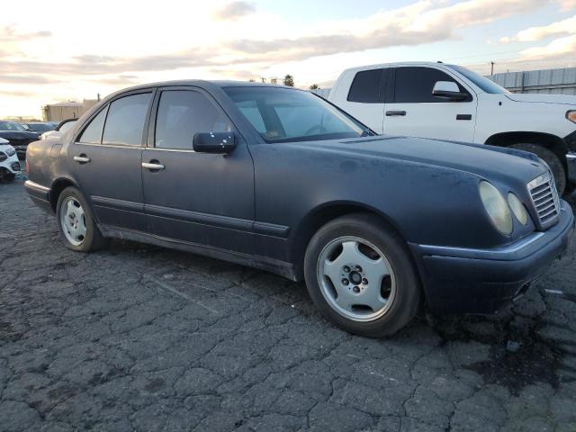 Photo 4 from auction – 1999 MERCEDES-BENZ E 320 with VIN WDBJF65H2XA830664