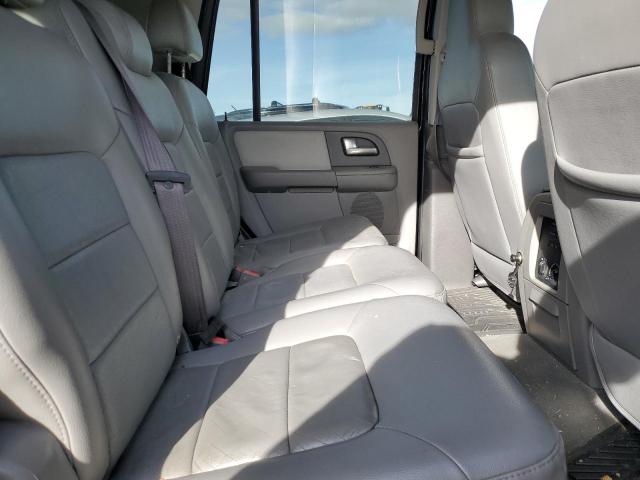 Photo 11 from auction – 2004 FORD EXPEDITION with VIN 1FMEU15W74LB67758