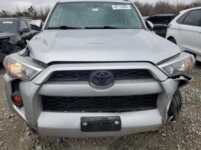 Photo 5 from auction – 2018 TOYOTA 4RUNNER SR with VIN JTEBU5JR4J5542757