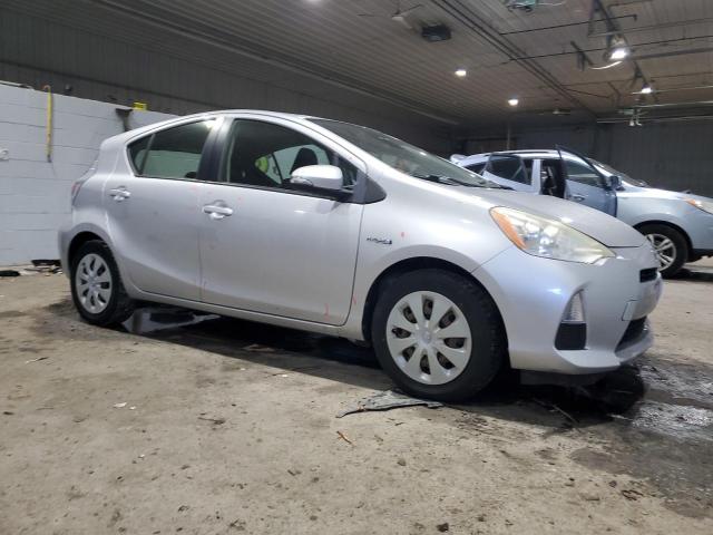 Photo 4 from auction – 2013 TOYOTA PRIUS C with VIN JTDKDTB32D1539113