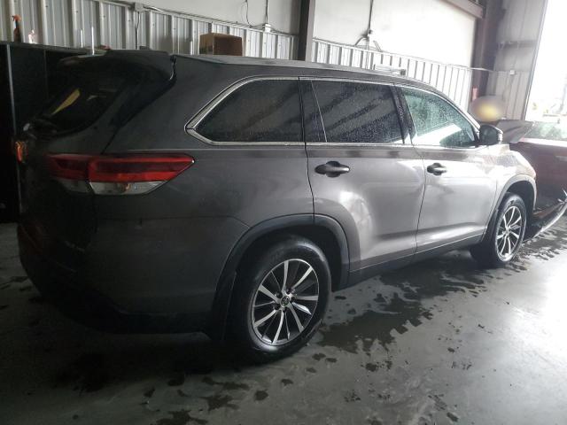 Photo 3 from auction – 2019 TOYOTA HIGHLANDER with VIN 5TDJZRFH4KS926204
