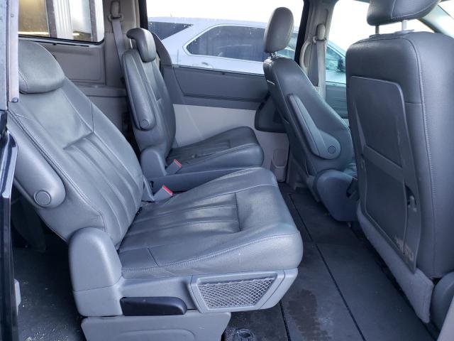 Photo 11 from auction – 2008 CHRYSLER TOWN & COU with VIN 2A8HR54P38R684338