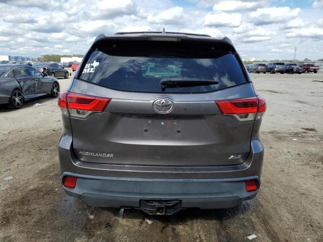 Photo 6 from auction – 2017 TOYOTA HIGHLANDER with VIN 5TDKZRFH3HS511243