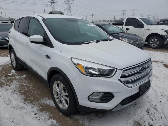 Photo 4 from auction – 2017 FORD ESCAPE SE with VIN 1FMCU9GD7HUD07390