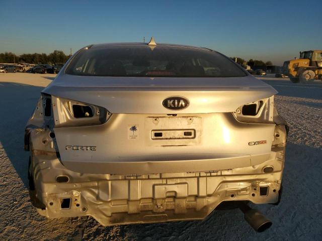 Photo 6 from auction – 2014 KIA FORTE EX with VIN KNAFZ4A85E5058592