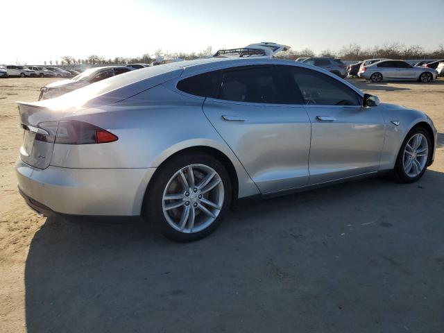 Photo 3 from auction – 2013 TESLA MODEL S with VIN 5YJSA1DP1DFP24810