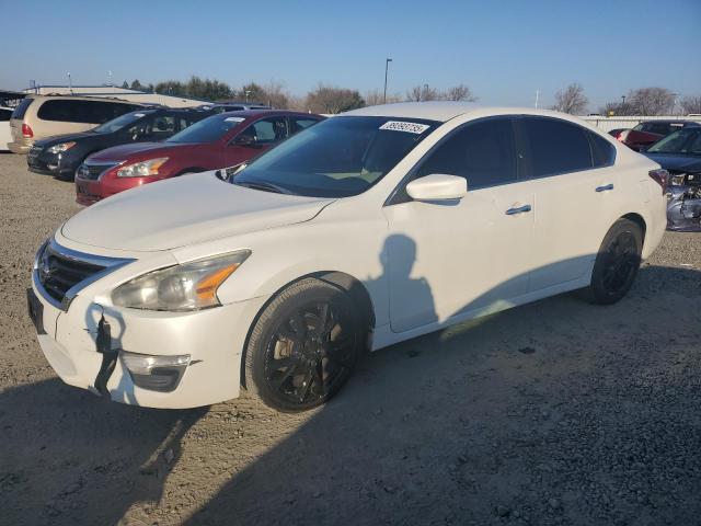 NISSAN ALTIMA 2.5 2014 with VIN 1N4AL3AP2EC269153 - Photo from auction