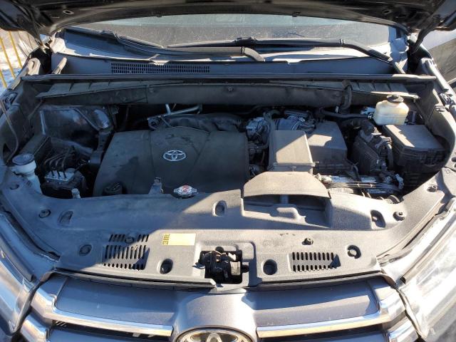 Photo 12 from auction – 2018 TOYOTA HIGHLANDER with VIN 5TDDZRFH0JS804838