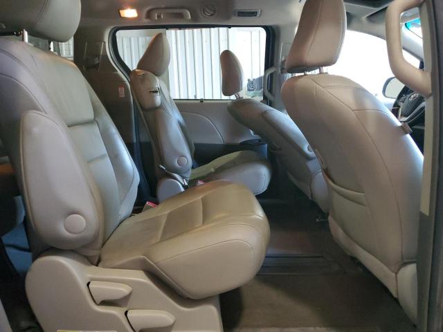 Photo 11 from auction – 2016 TOYOTA SIENNA XLE with VIN 5TDYK3DC4GS698073