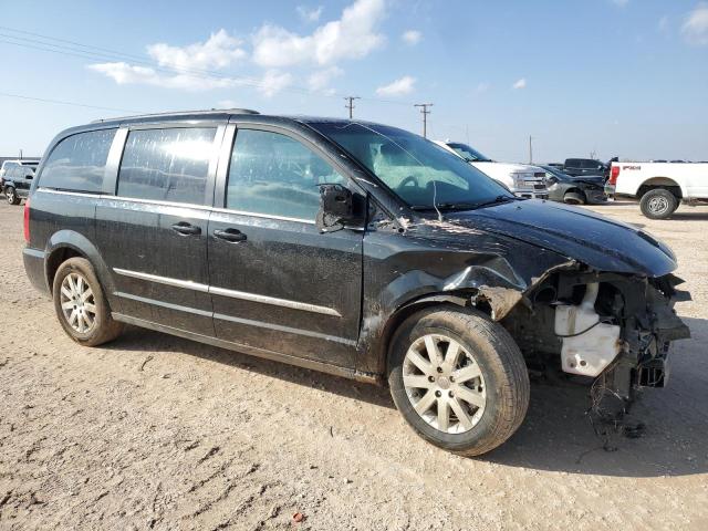 Photo 4 from auction – 2016 CHRYSLER TOWN & COU with VIN 2C4RC1BG0GR174097
