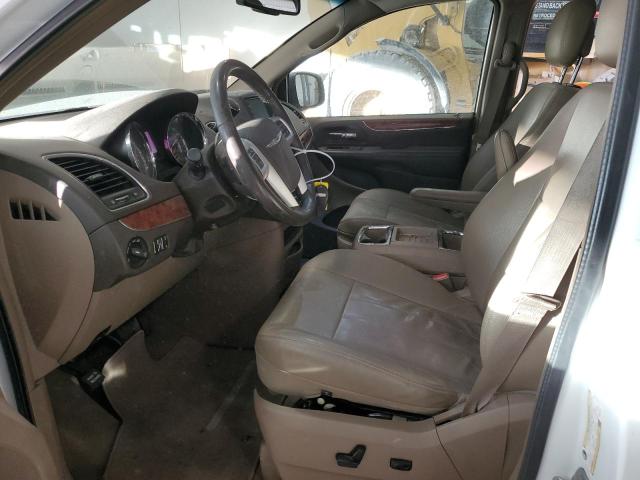 Photo 7 from auction – 2016 CHRYSLER TOWN & COU with VIN 2C4RC1BGXGR229977