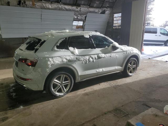 Photo 3 from auction – 2021 AUDI Q5 E PREMI with VIN WA1E2AFYXM2055319