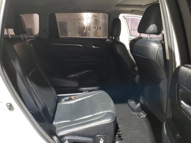 Photo 11 from auction – 2016 TOYOTA HIGHLANDER with VIN 5TDDKRFH0GS261410