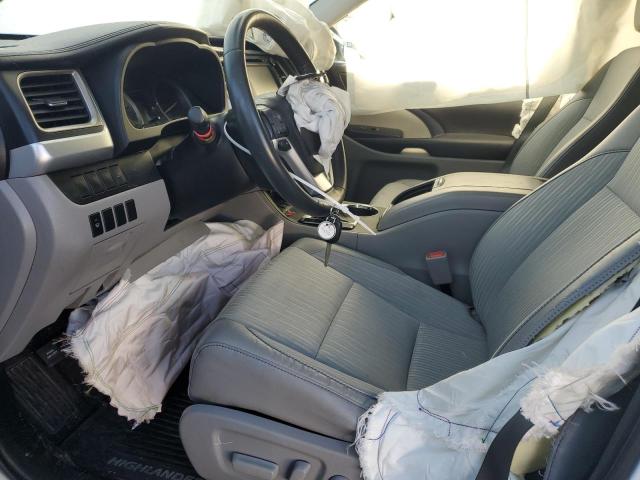 Photo 7 from auction – 2016 TOYOTA HIGHLANDER with VIN 5TDBKRFH0GS315487