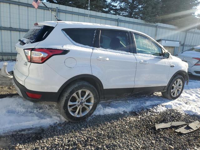 Photo 3 from auction – 2017 FORD ESCAPE SE with VIN 1FMCU9GD0HUD14584