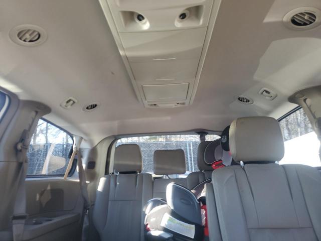 Photo 10 from auction – 2016 CHRYSLER TOWN & COU with VIN 2C4RC1BGXGR298331