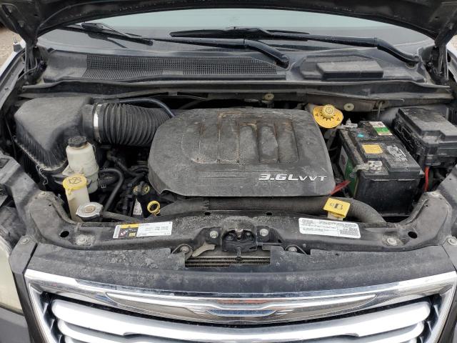 Photo 11 from auction – 2016 CHRYSLER TOWN & COU with VIN 2C4RC1BG1GR301004