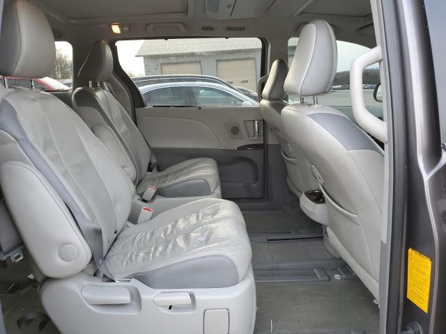 Photo 11 from auction – 2013 TOYOTA SIENNA XLE with VIN 5TDDK3DC3DS052694