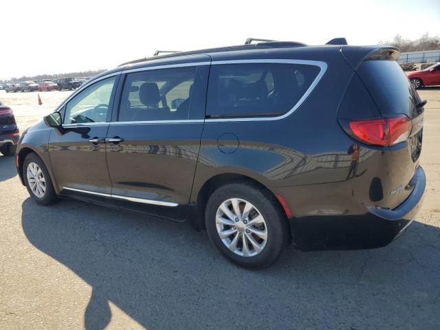 Photo 2 from auction – 2017 CHRYSLER PACIFICA T with VIN 2C4RC1BG5HR691543