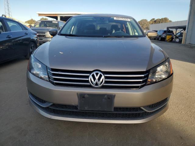 Photo 5 from auction – 2015 VOLKSWAGEN PASSAT SE with VIN 1VWBT7A34FC015770
