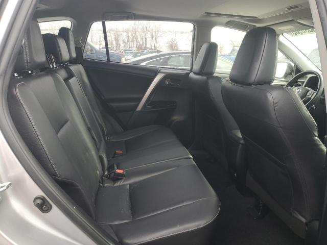 Photo 11 from auction – 2018 TOYOTA RAV4 LIMIT with VIN JTMDFREV7JJ219347