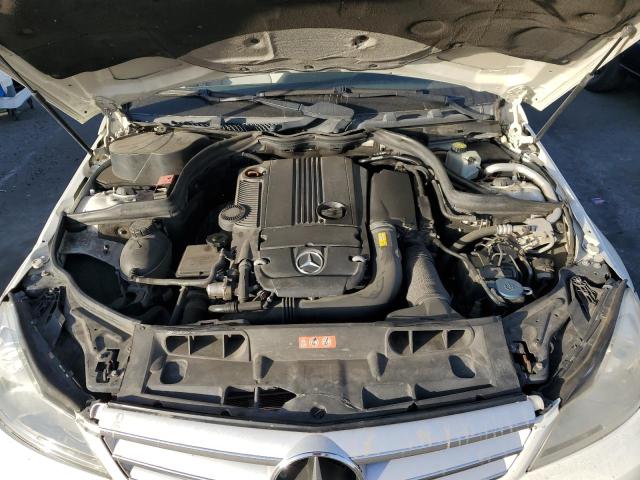 Photo 11 from auction – 2012 MERCEDES-BENZ C 250 with VIN WDDGF4HB1CA641950
