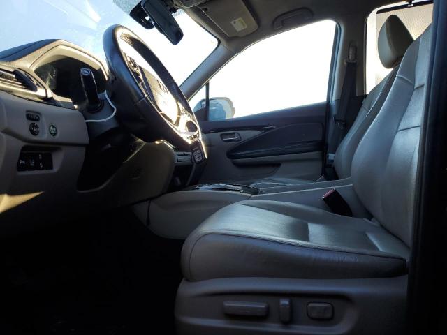 Photo 7 from auction – 2017 HONDA PILOT TOUR with VIN 5FNYF6H91HB034680