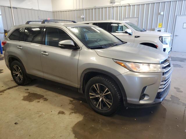 Photo 4 from auction – 2019 TOYOTA HIGHLANDER with VIN 5TDZZRFHXKS298555